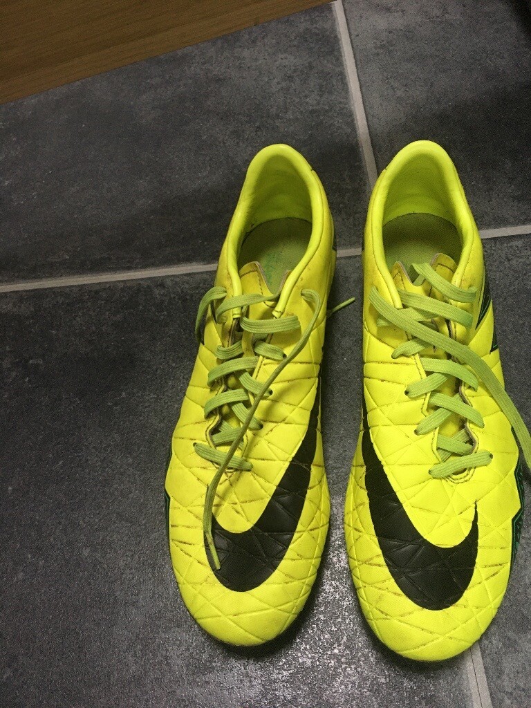 nike hypervenom size 7